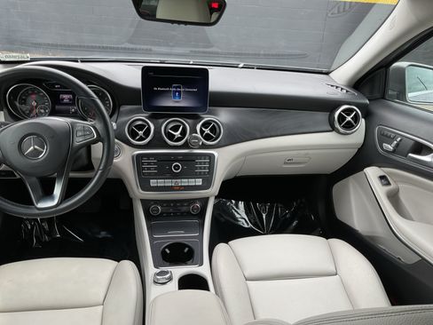 Used 2019 Mercedes-Benz GLA 250 image 16