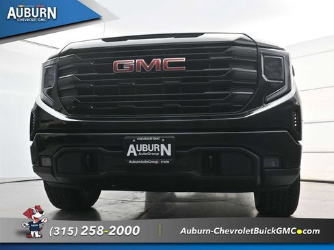 Used 2025 GMC Sierra 1500 Elevation image 16