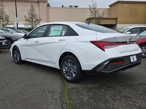 New 2026 Hyundai Elantra Blue image 5