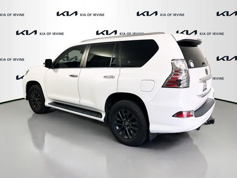 Used 2020 Lexus GX 460 Premium w/ Premium Package image 5