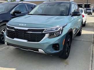 Used 2025 Kia Seltos S AWD/4WD video 1