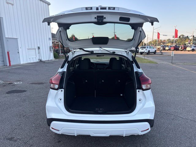Used 2025 Nissan Kicks Play S FWD image 20