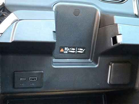 Used 2025 Chevrolet Silverado 1500 ZR2 image 23