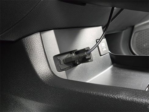 Used 2019 Honda Civic EX-L image 16