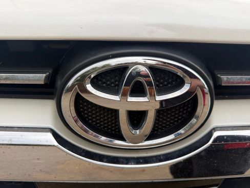 Used 2020 Toyota 4Runner Limited AWD/4WD image 22