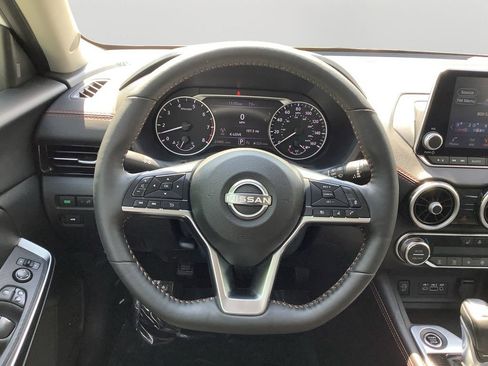 Used 2024 Nissan Sentra SR w/ SR Premium Package FWD image 19