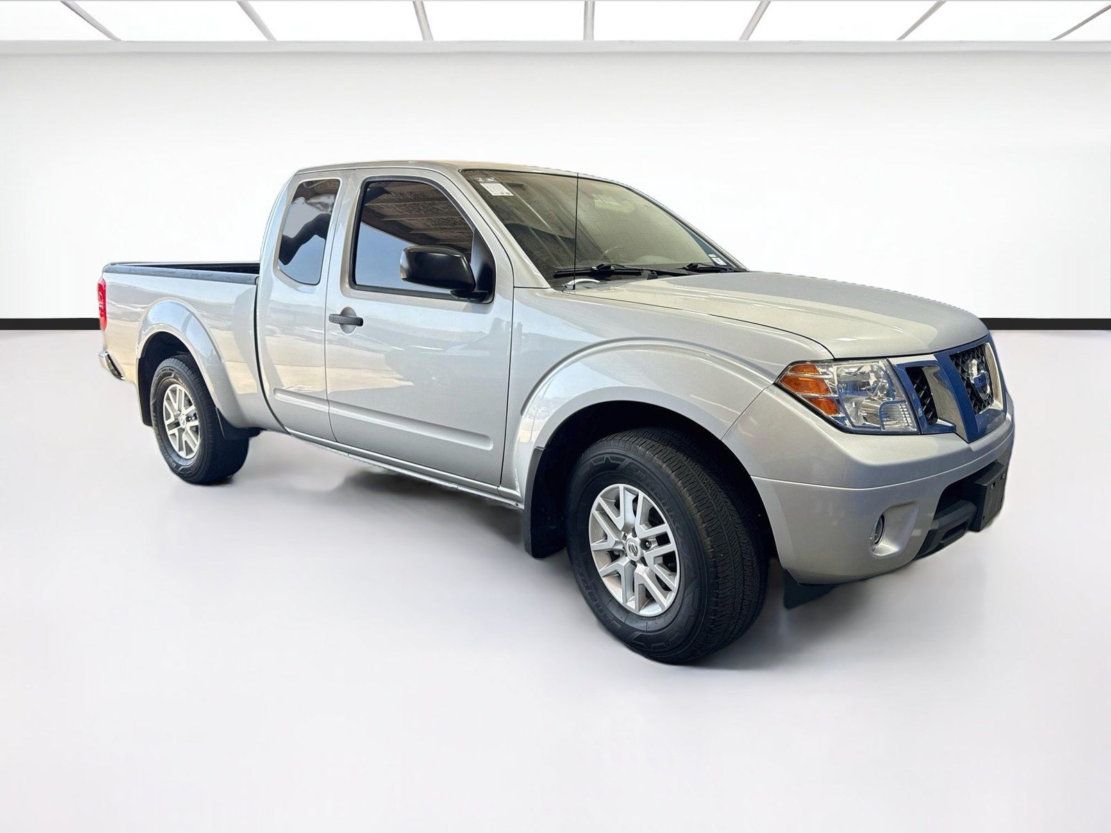 Used 2021 Nissan Frontier SV AWD/4WD image 3