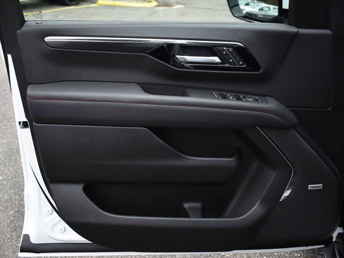 New 2026 Chevrolet Suburban RST image 24