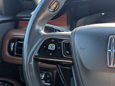 Used 2021 Lincoln Aviator Reserve w/ Equipment Group 201A AWD/4WD image 19