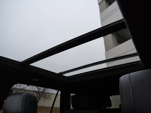 Certified 2025 Toyota Sequoia Platinum image 32