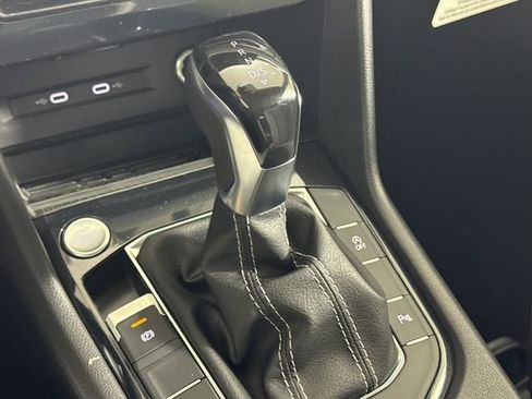 New 2026 Volkswagen Taos SE AWD/4WD image 30