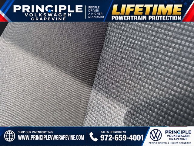 Used 2019 Toyota RAV4 LE FWD image 13