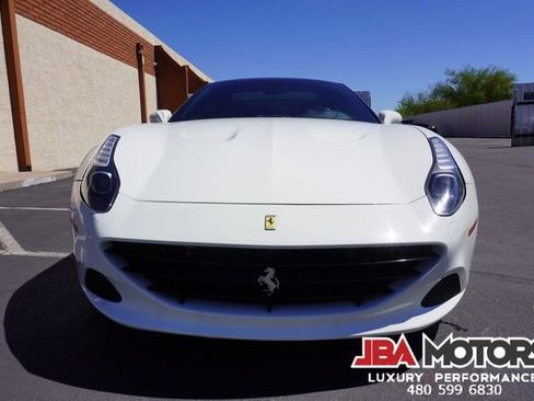 Used 2015 Ferrari California T image 37