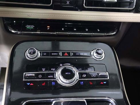 Used 2022 Lincoln Nautilus Reserve w/ Luxury Package image 48