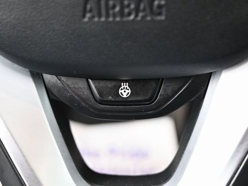 Used 2024 BMW 330i xDrive Sedan w/ Convenience Package image 19