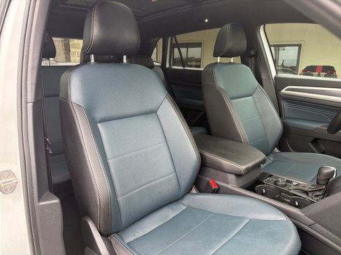 Used 2021 Volkswagen Atlas Cross Sport SEL AWD/4WD image 24