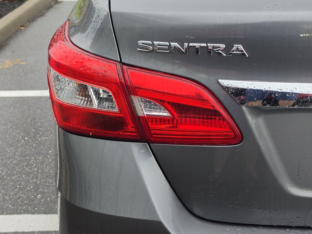 Used 2017 Nissan Sentra S FWD image 26