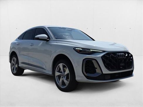 New 2025 Audi Q5 Premium Plus image 3