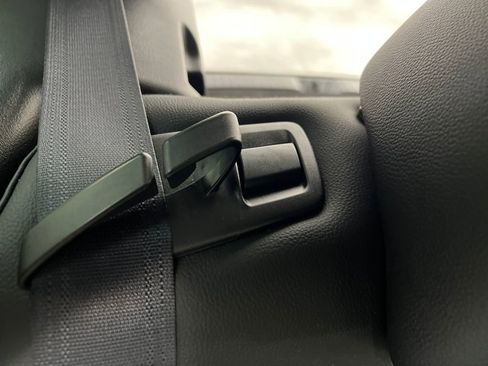 Used 2025 MAZDA CX-50 AWD 2.5 S w/ Premium Package image 18