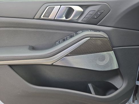 Used 2025 BMW X5 M Competition w/ Executive Package image 12