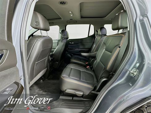 Used 2022 GMC Acadia AT4 w/ Technology Package image 16