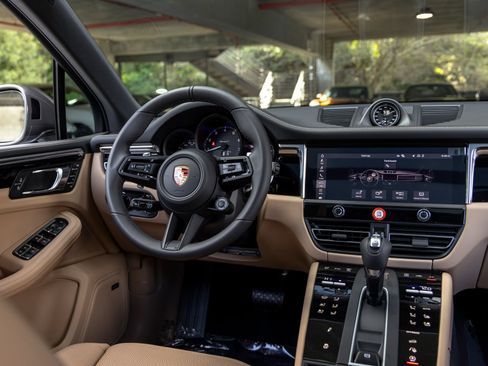 New 2026 Porsche Macan Turbo AWD/4WD image 40