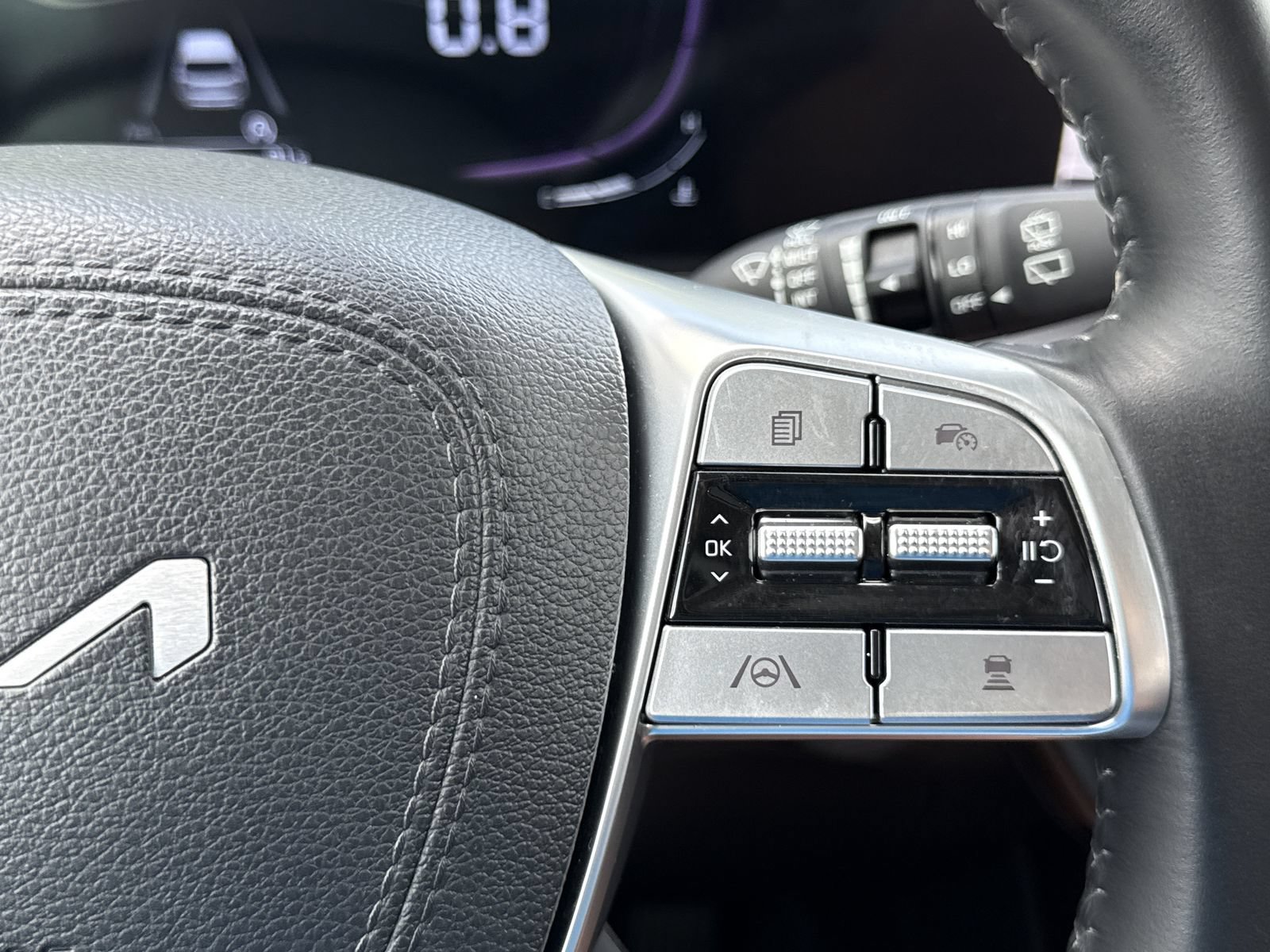Used 2024 Kia Telluride S w/ S Sunroof Package FWD image 23