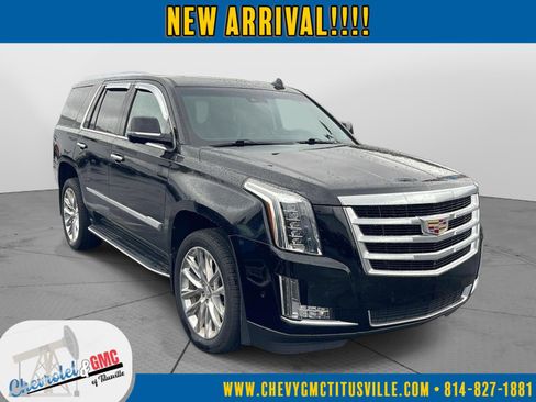 Used 2019 Cadillac Escalade Luxury AWD/4WD image 1