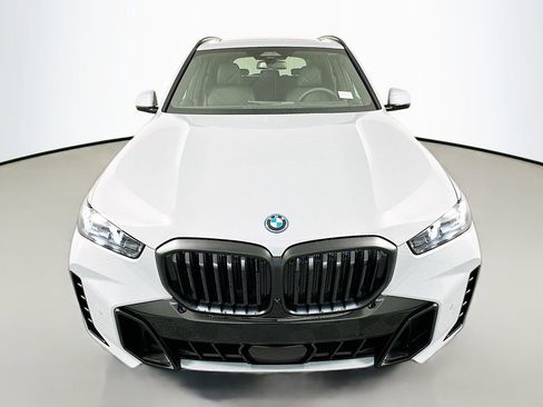 New 2026 BMW X5 xDrive50e w/ M Sport Package image 2
