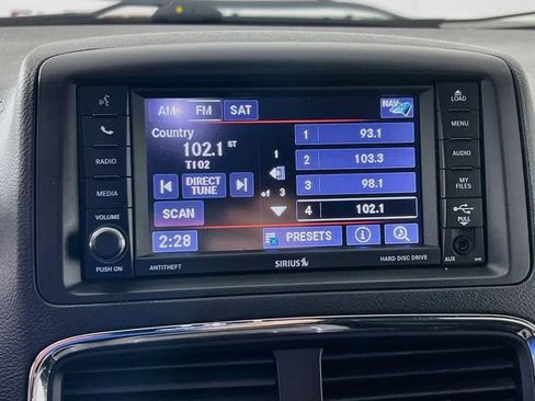 Used 2018 Dodge Grand Caravan SXT w/ Driver Convenience Group FWD image 15