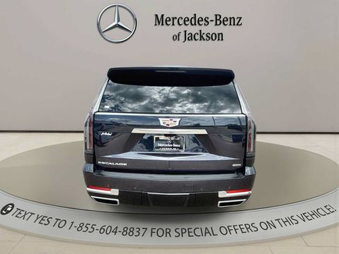 Used 2026 Cadillac Escalade Platinum Luxury RWD image 7
