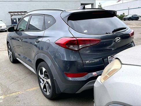 Used 2018 Hyundai Tucson Value FWD image 5