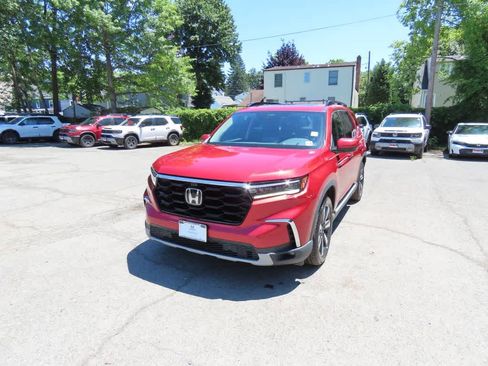 Certified 2023 Honda Pilot Elite image 1