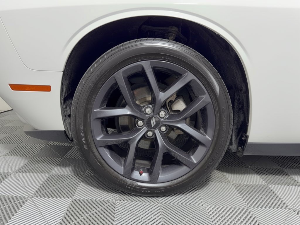 Used 2019 Dodge Challenger SXT w/ Blacktop Package RWD image 13
