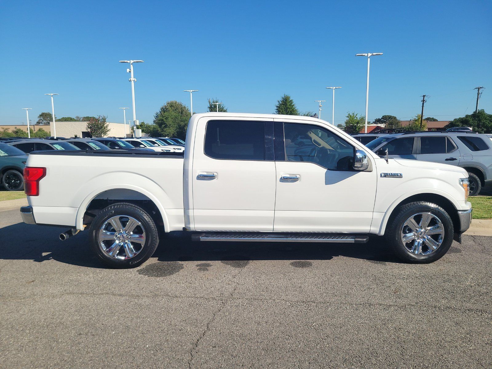 Used 2019 Ford F150 Lariat RWD image 2