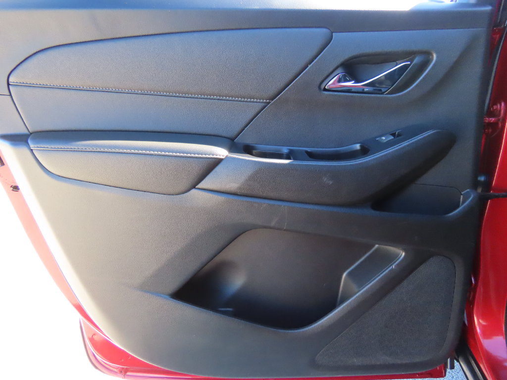 Used 2023 Chevrolet Traverse LT w/ LPO, Floor Liner Package AWD/4WD image 25