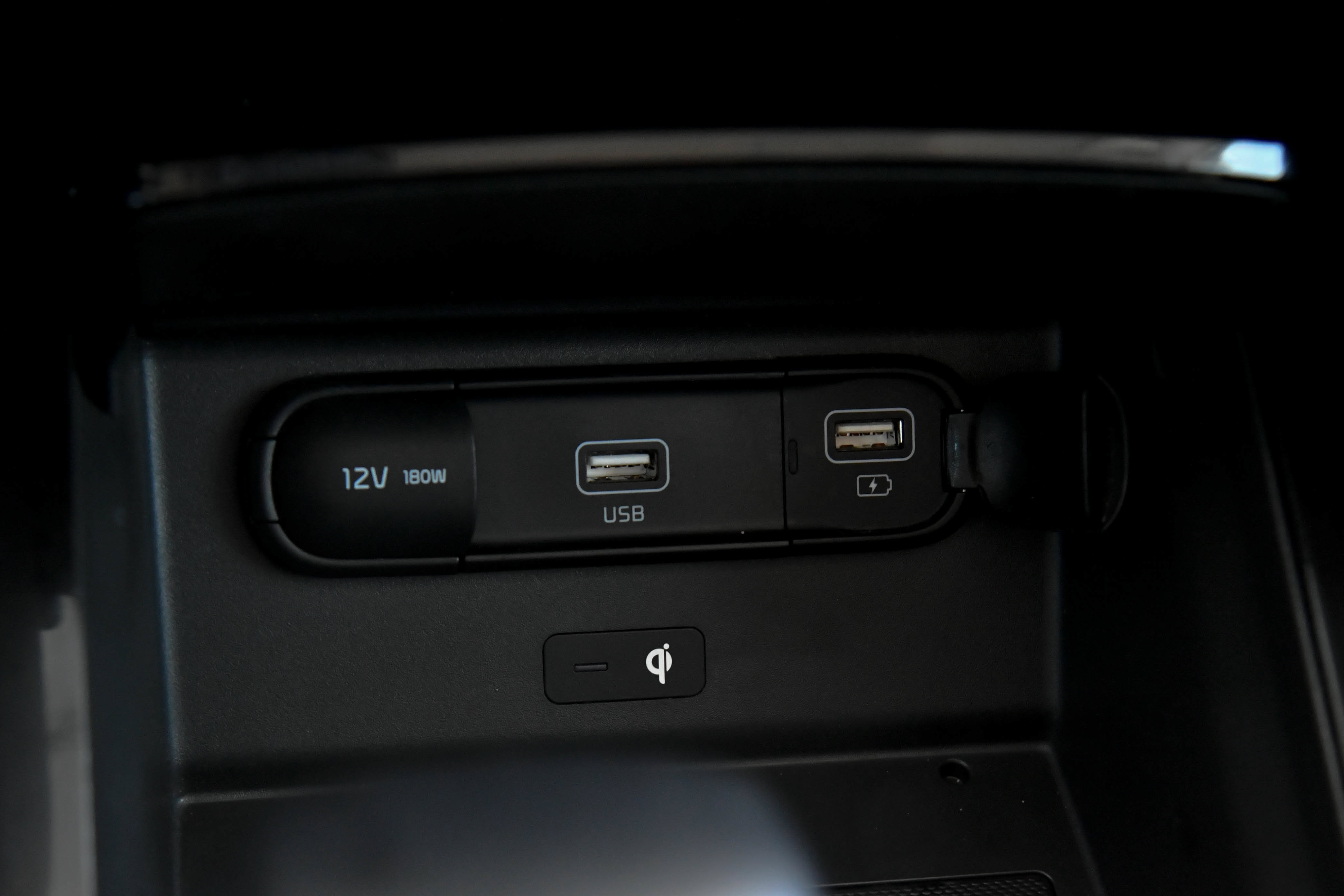 Used 2022 Kia Telluride S FWD image 25