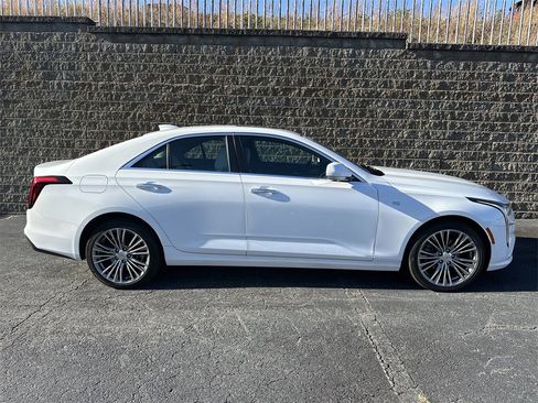 Certified 2022 Cadillac CT4 Premium Luxury image 8