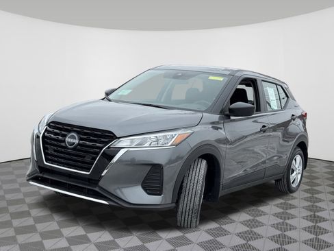 Used 2025 Nissan Kicks Play S image 15