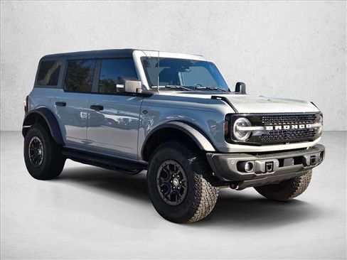 Certified 2023 Ford Bronco Wildtrak image 3
