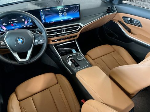 Certified 2023 BMW 330i Sedan w/ Convenience Package RWD image 23