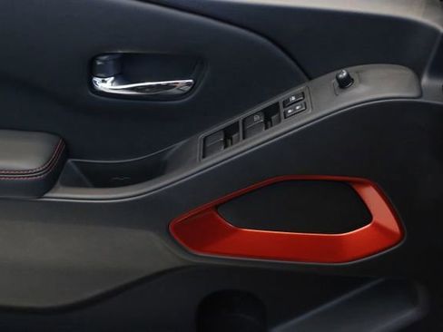 New 2025 Nissan Frontier PRO-4X w/ Pro Convenience Package image 10