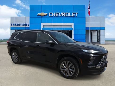 Certified 2025 Buick Enclave Preferred FWD image 2