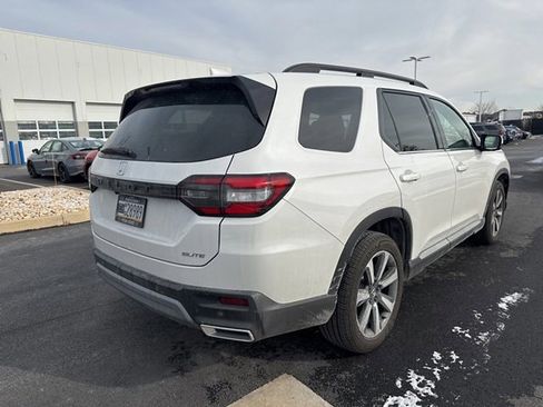 Certified 2025 Honda Pilot Elite image 5