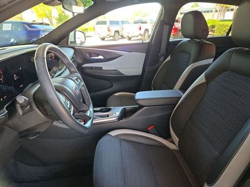 Certified 2024 Buick Envista Sport Touring w/ Convenience I Package FWD image 22