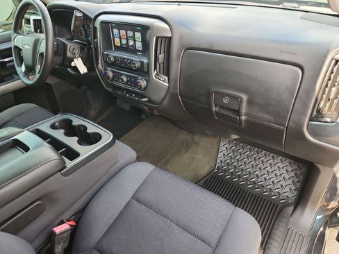 Used 2018 Chevrolet Silverado 1500 LT w/ LT Eassist Package RWD image 28