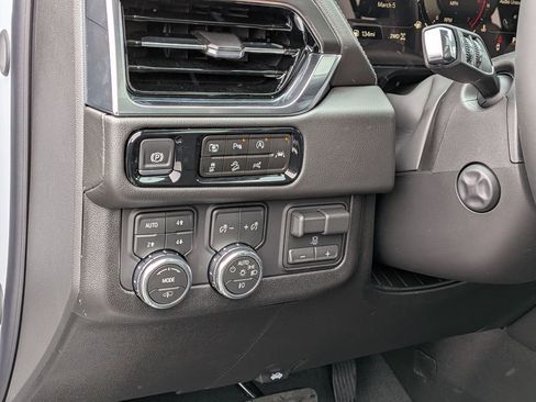 New 2026 GMC Yukon XL Denali w/ Denali Reserve Package image 13