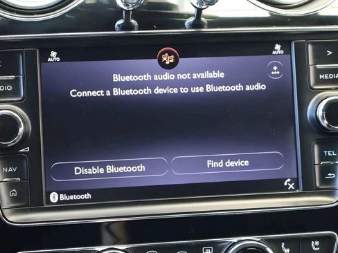 Used 2017 Bentley Bentayga AWD/4WD image 12