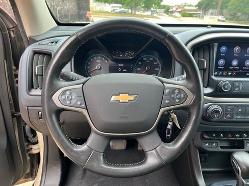 Used 2022 Chevrolet Colorado Z71 RWD image 31