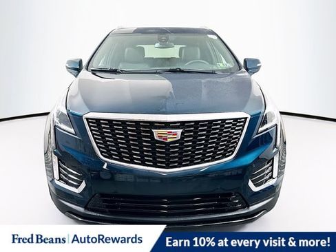 New 2026 Cadillac XT5 Luxury image 2